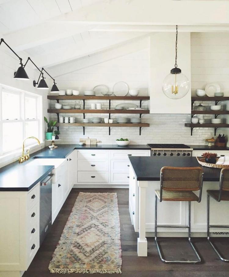 45+ Cool Farmhouse Kitchen Design Ideas