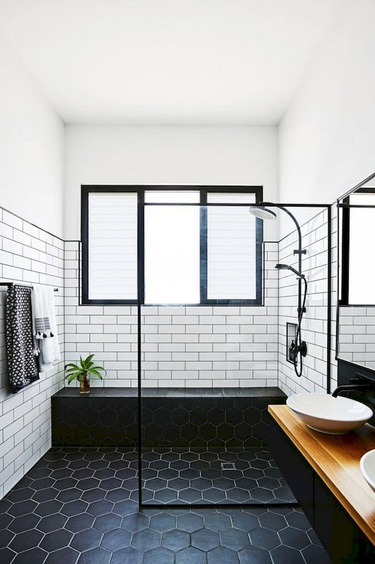 57+ Amazing Small Master Bathroom Tile Makeover Design Ideas